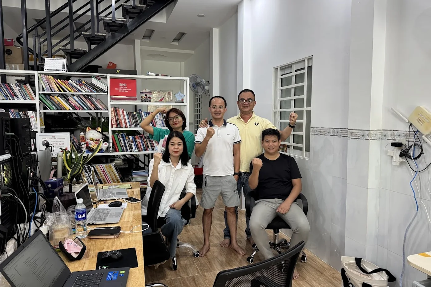 Góc làm việc của Gia Cát Duẩn